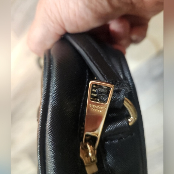 Marc Jacobs Black Crossbody Bag - Picture 9 of 11